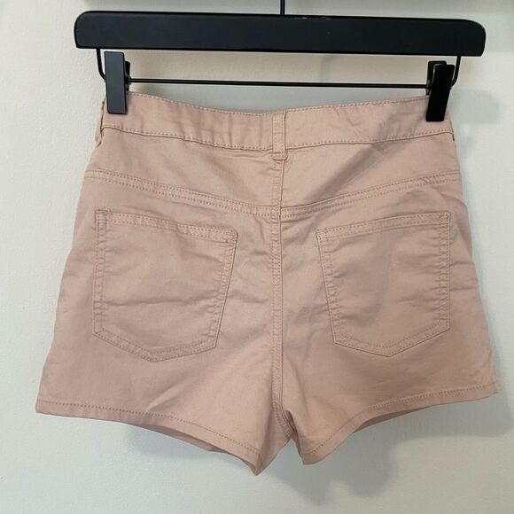 H&M Light Pink Shorts - Picture 3 of 9